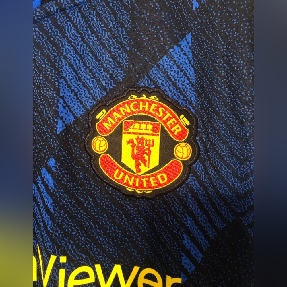 Adidas Mens Manchester United jersey. Size XL. NWT. - Picture 2 of 6